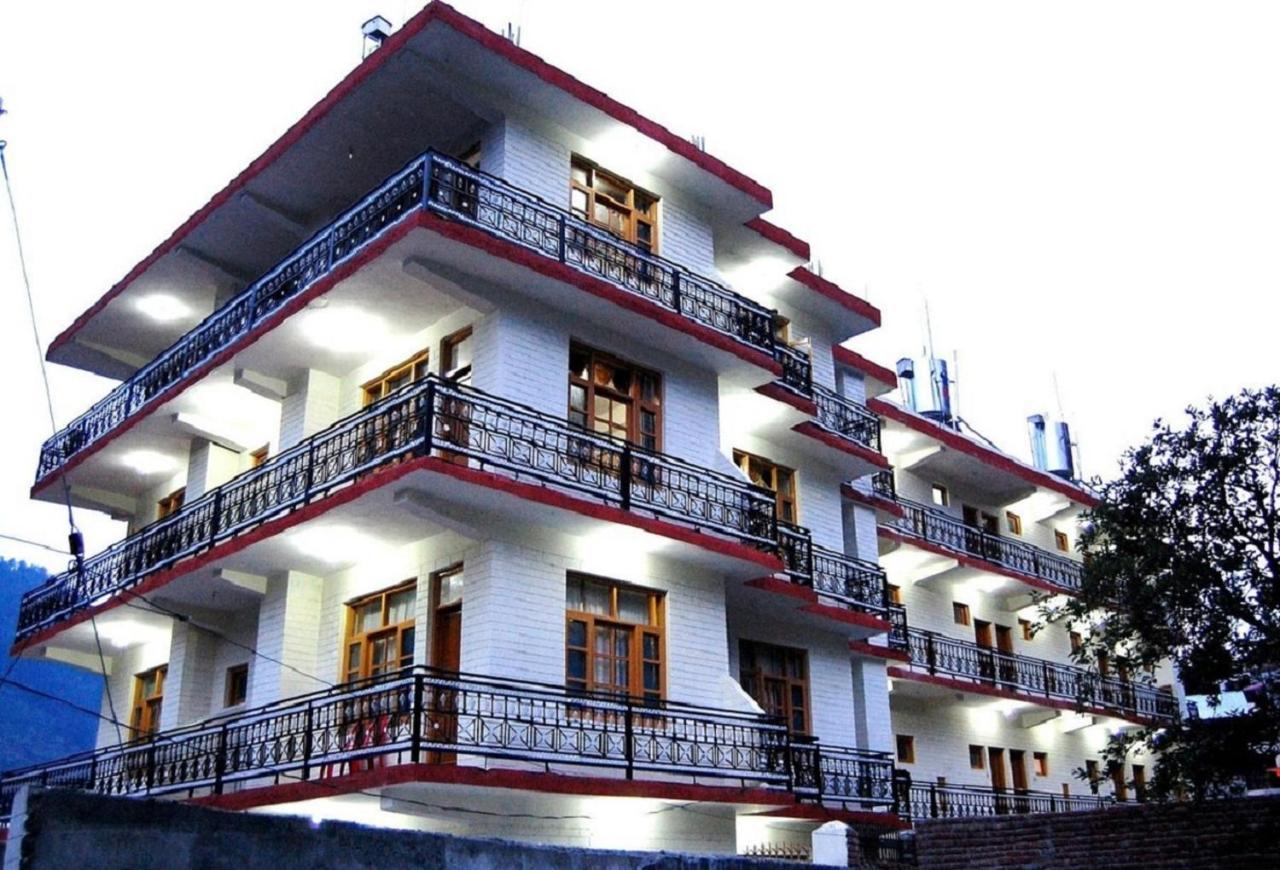 Himalayan Regency Near Mall Road Manāli Exteriör bild