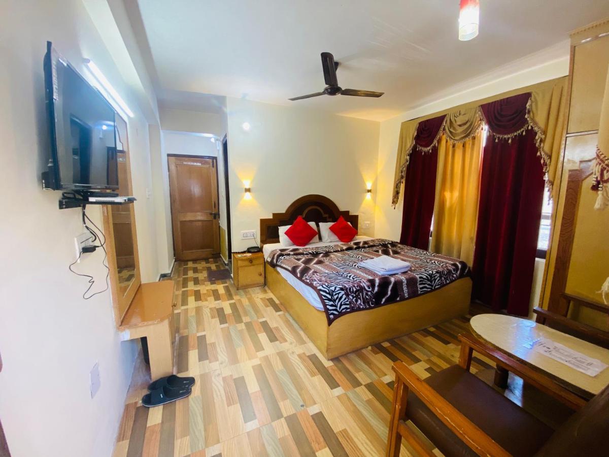 Himalayan Regency Near Mall Road Manāli Exteriör bild